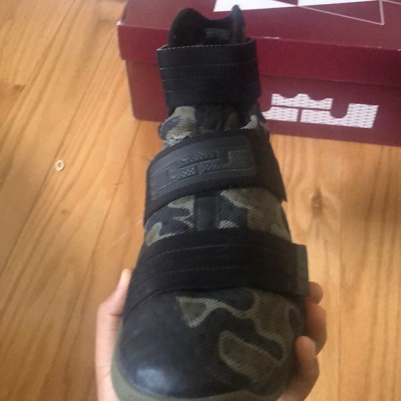 Lebron 10 Soilder - Picture 3 of 7